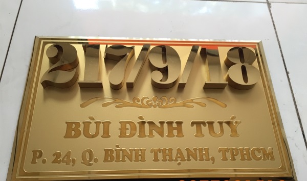 bảng số nhà chữ nổi inox vàng