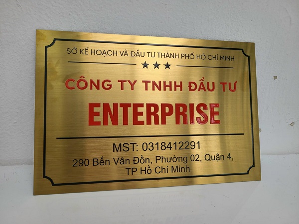 bảng công ty in uv