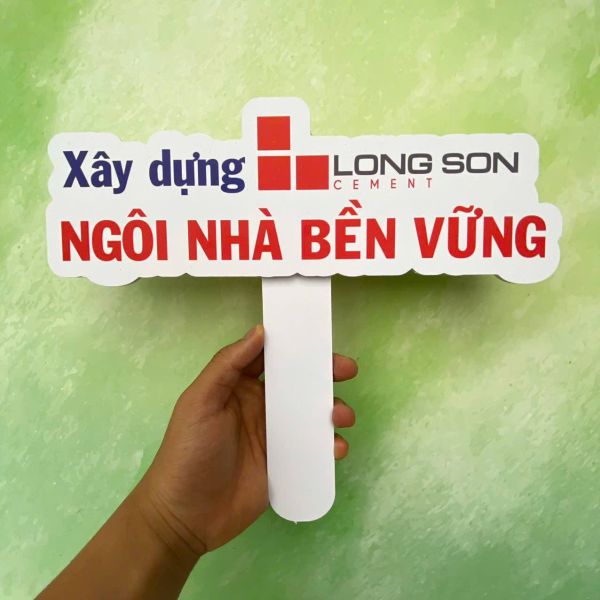in hashtag quận 1