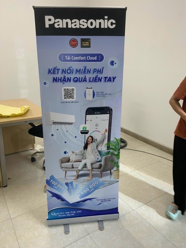 standee cuốn nhôm