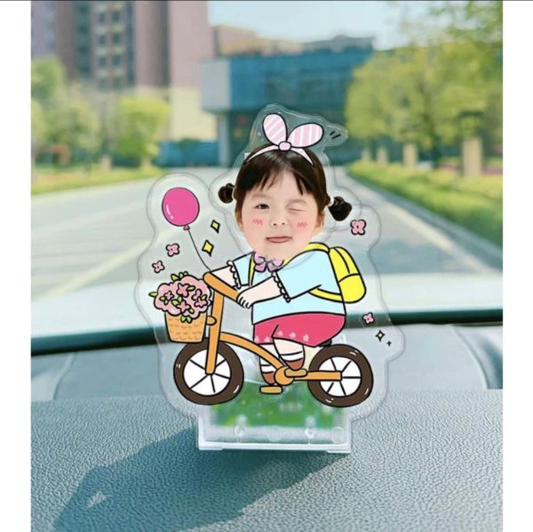 standee lắc đầu cá nhân